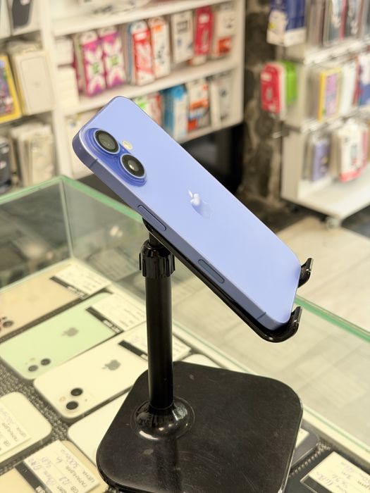 Apple iPhone 16 128Gb Ultramarine