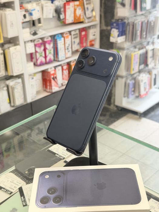Apple iPhone 17 Pro Max 512GB Blue