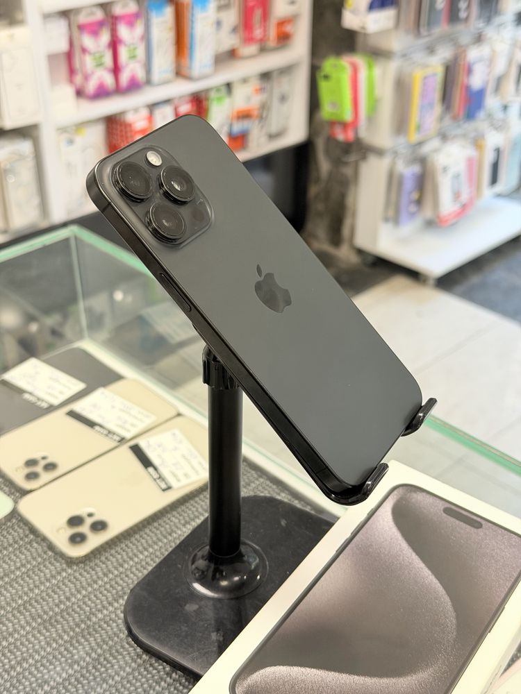Apple iPhone 15 Pro Max 256GB Black Titanium