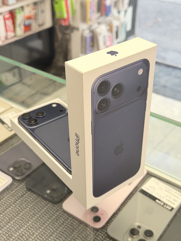 Apple iPhone 17 Pro Max 256GB Blue