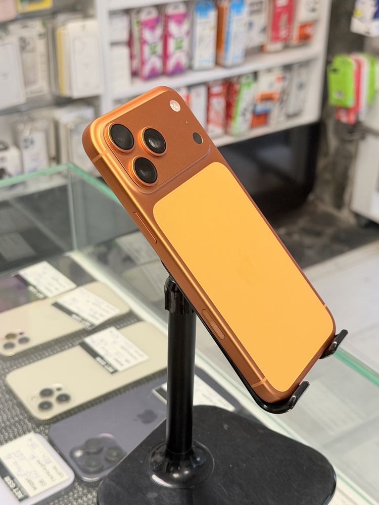 Apple iPhone 17 Pro Max 256GB Cosmic Orange
