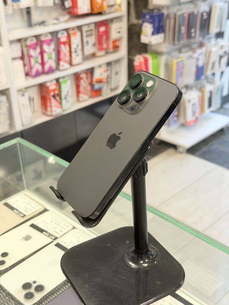 Apple iPhone 16 Pro 128GB Black Titanium