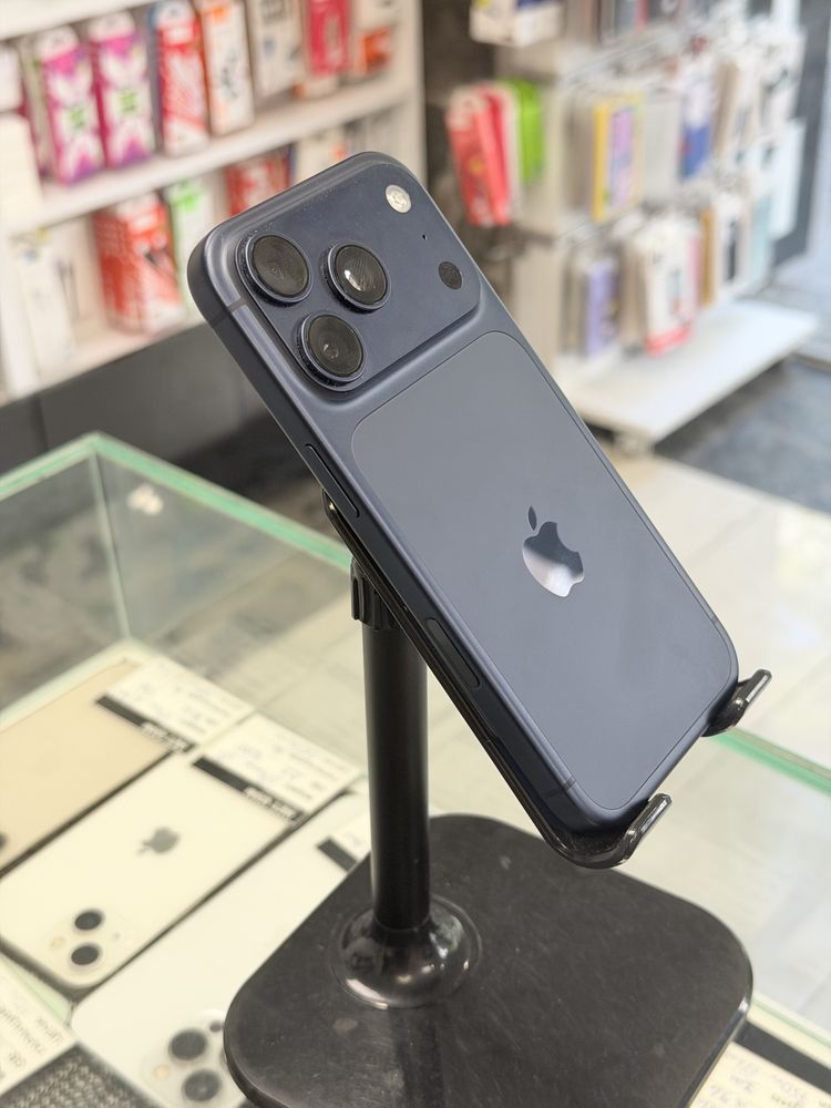 Apple iPhone 16 Pro 128GB Black Titanium