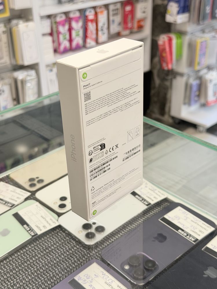 Apple iPhone 17 256Gb White Чисто Нов!