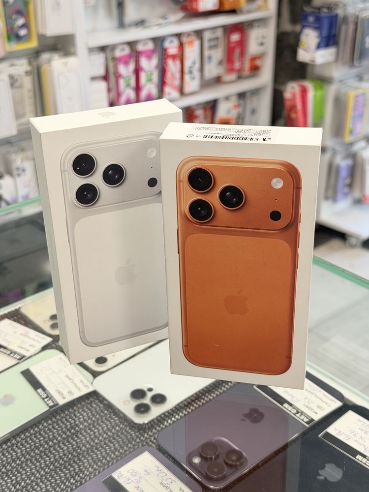 Apple iPhone 17 Pro 512GB Silver& Orange Чисто Нови