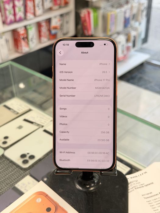 Apple iPhone 17 Pro 256GB Cosmic Orange