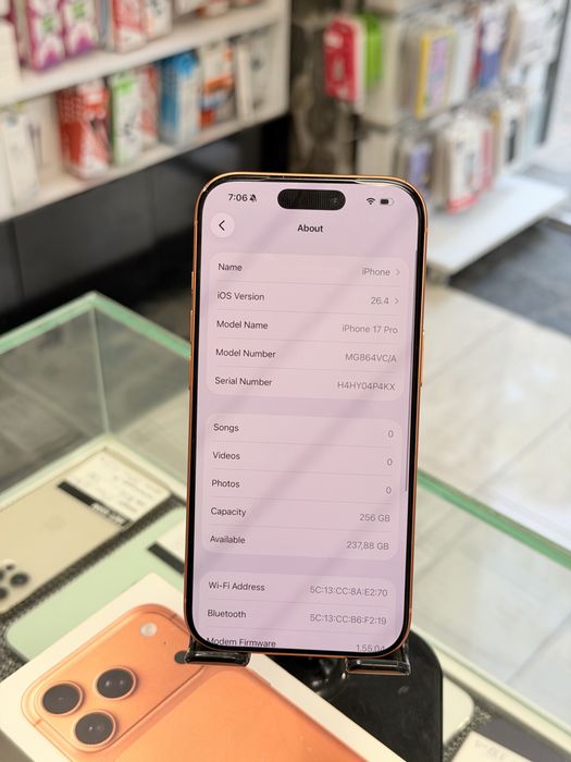 Apple iPhone 17 Pro 256GB Cosmic Orange